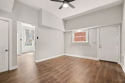 2149 W Clifton Avenue, Cincinnati, OH 45219 - Photo 7