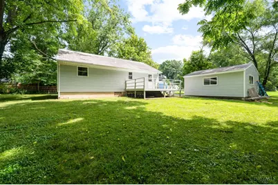325 Center Street, Miami Township, OH 45147 - Photo 23