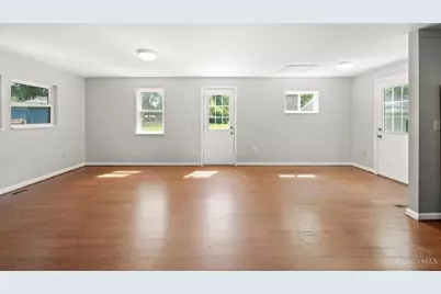 325 Center Street, Miami Township, OH 45147 - Photo 5
