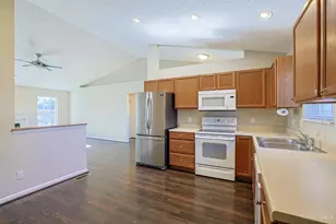 1335 Cross Creek Dr, Goshen, OH 45140 - Photo 9