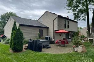 5821 Monassas Run Dr, Miami Township, OH 45150 - Photo 5