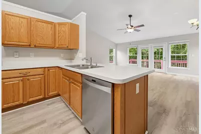 300 Sackett Drive, Monroe, OH 45050 - Photo 11