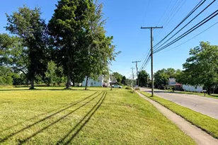 937 N High St, Hillsboro, OH 45133 - Photo 1