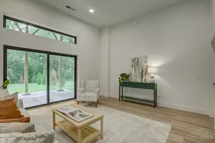967 Windsor St, Cincinnati, OH 45206 - Photo 9