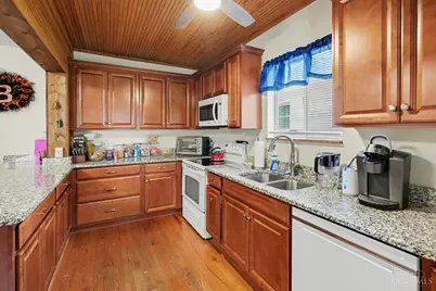 166 Chelsea Place, Cincinnati, OH 45233 - Photo 9