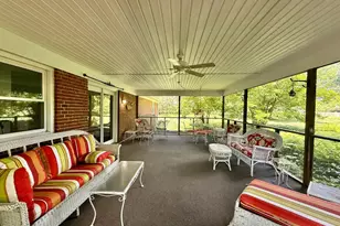 7600 Kings Run Rd, Washington Twp, OH 45459 - Photo 5