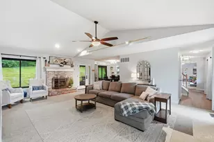 4401 Abby Ct, Green Township, OH 45248 - Photo 5