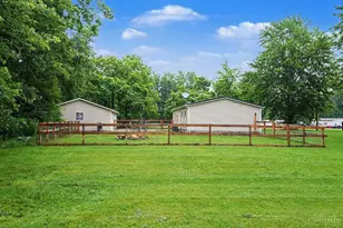 17451 Bloomrose Rd, Sterling Township, OH 45176 - Photo 15