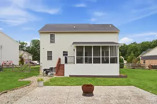 1553 Deerwoods Dr, Miami Township, OH 45150 - Photo 5