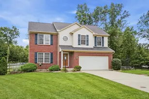 1553 Deerwoods Dr, Miami Township, OH 45150 - Photo 3