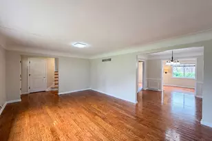 10489 Cinderella Dr, Montgomery, OH 45242 - Photo 3