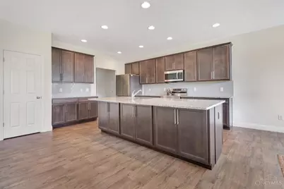 10312 Tice Street, Washington Twp, OH 45458 - Photo 11