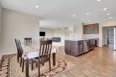 10312 Tice Street, Washington Twp, OH 45458 - Photo 13