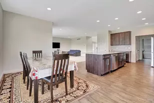 10312 Tice St, Washington Twp, OH 45458 - Photo 13