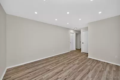932 Glasgow Drive, Forest Park, OH 45240 - Photo 17