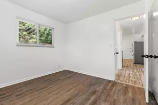 4947 Charlemar Dr, Cincinnati, OH 45227 - Photo 9