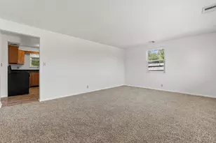 4947 Charlemar Dr, Cincinnati, OH 45227 - Photo 13