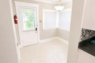 3827 Millsbrae Ave, Cincinnati, OH 45209 - Photo 7