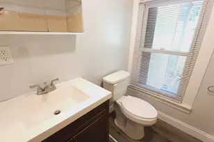 3871 Vine St, Cincinnati, OH 45217 - Photo 9