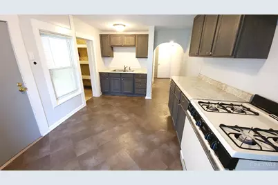 3871 Vine Street, Cincinnati, OH 45217 - Photo 3