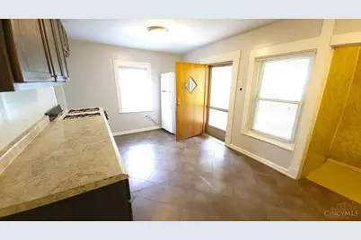 3871 Vine Street, Cincinnati, OH 45217 - Photo 5