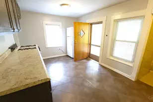3871 Vine St, Cincinnati, OH 45217 - Photo 5