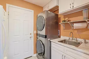 6077 Deer Crossing Ct, Miami Township, OH 45150 - Photo 23
