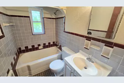 3897 Vine Street, Cincinnati, OH 45217 - Photo 5