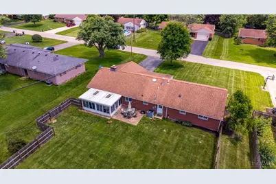 2097 Bonniedale Drive, Bellbrook, OH 45305 - Photo 35