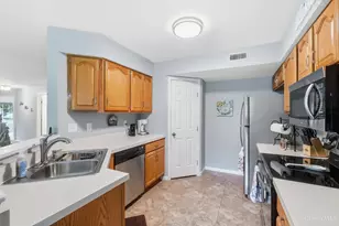 7437 Waterford Dr, Deerfield Township, OH 45040 - Photo 13