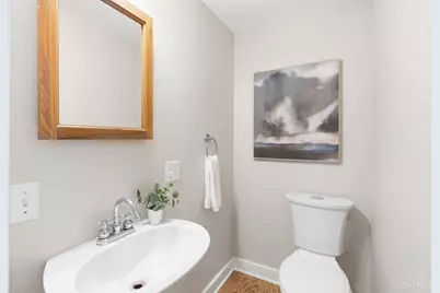 3669 Stettinius Avenue, Cincinnati, OH 45208 - Photo 23