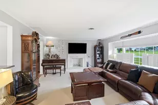 8881 Paw Paw Ln, Sycamore Township, OH 45236 - Photo 3