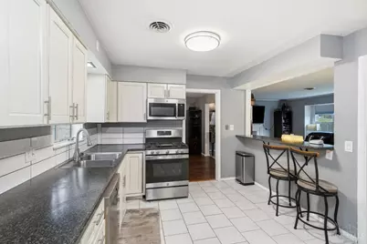 8881 Paw Paw Lane, Sycamore Township, OH 45236 - Photo 11