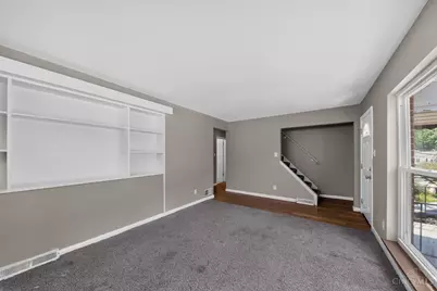 1703 Ashbrook Drive, Cincinnati, OH 45238 - Photo 9