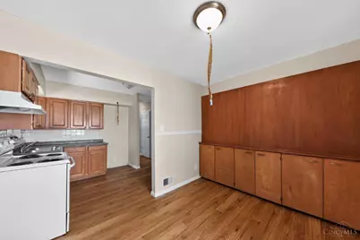 1703 Ashbrook Drive, Cincinnati, OH 45238 - Photo 13
