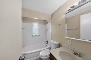 1703 Ashbrook Dr, Cincinnati, OH 45238 - Photo 25