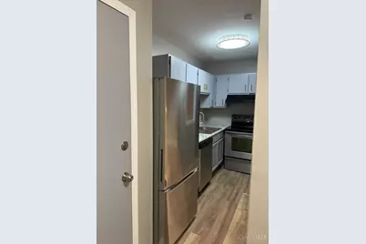 4901 Chalet Drive #303, Cincinnati, OH 45217 - Photo 5