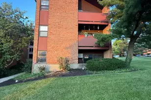 4901 Chalet Dr, Cincinnati, OH 45217 - Photo 3