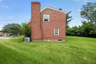 5406 Bluebird Ln, Cincinnati, OH 45239 - Photo 13
