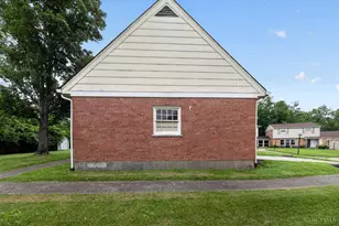 5406 Bluebird Ln, Cincinnati, OH 45239 - Photo 5