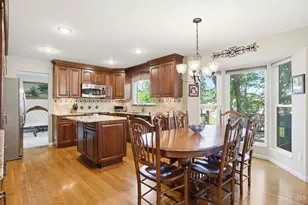 2235 Bruns Ln, Anderson Township, OH 45244 - Photo 9