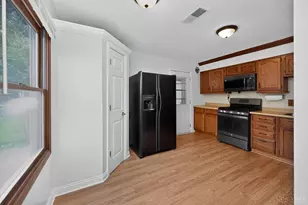 437 Glenrose Ln, Union Township, OH 45244 - Photo 7