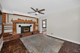 437 Glenrose Ln, Union Township, OH 45244 - Photo 3