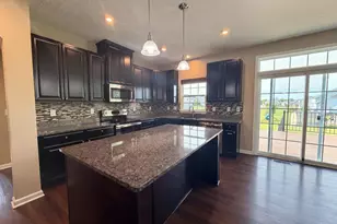 5835 Bryson Ln, Liberty Township, OH 45044 - Photo 7