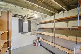 2105 W Clifton Ave, Cincinnati, OH 45219 - Photo 27