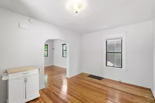 2105 W Clifton Ave, Cincinnati, OH 45219 - Photo 9