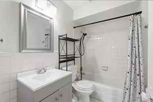 2105 W Clifton Ave, Cincinnati, OH 45219 - Photo 21