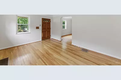6502 Britton Avenue, Cincinnati, OH 45227 - Photo 7