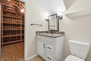 947 Brittany Hills Dr, Washington Twp, OH 45459 - Photo 51