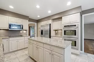 947 Brittany Hills Dr, Washington Twp, OH 45459 - Photo 25